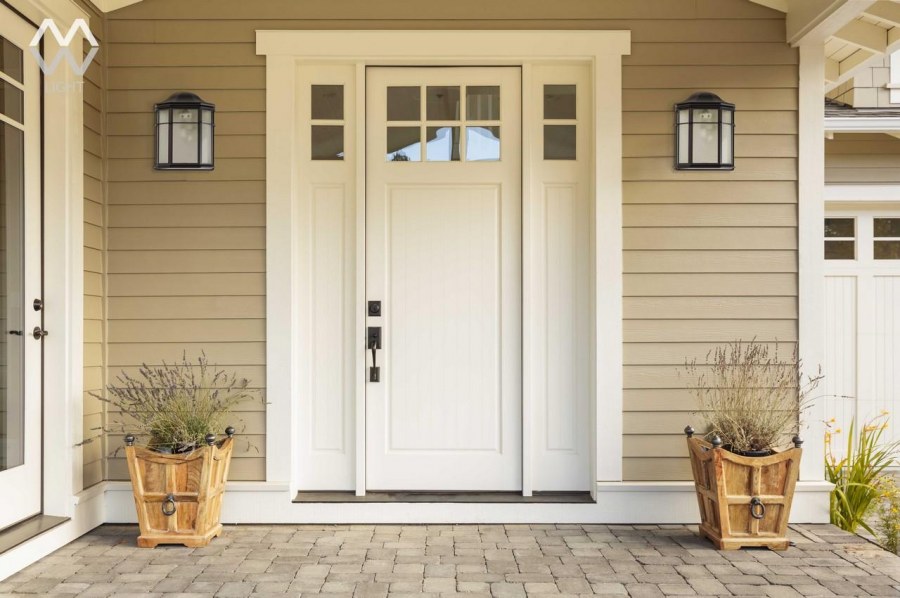 Дверь на крыльцо