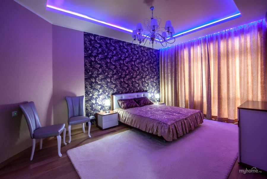 Красивая комната с подсветкой
