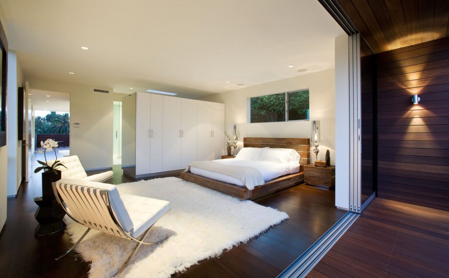 Современный дом внутри спальня