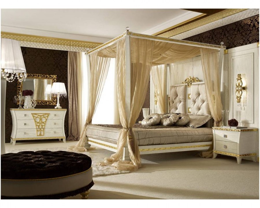 Кровать с балдахином