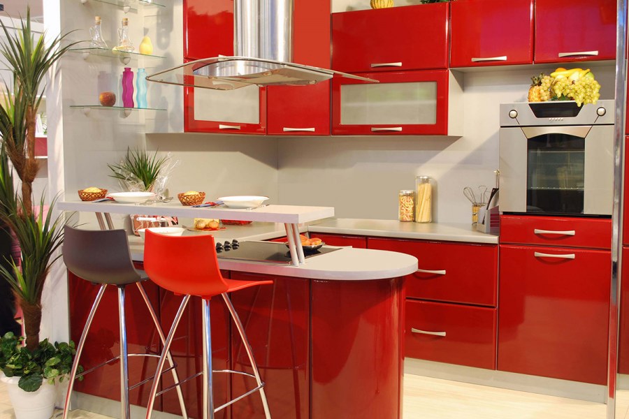Красные кухни
