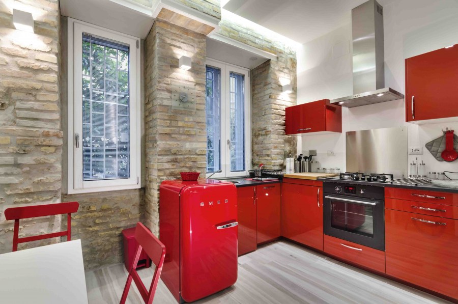 Интерьер кухни в Красном стиле