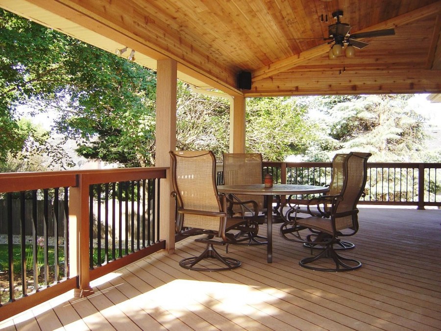 Отделка открытой веранды