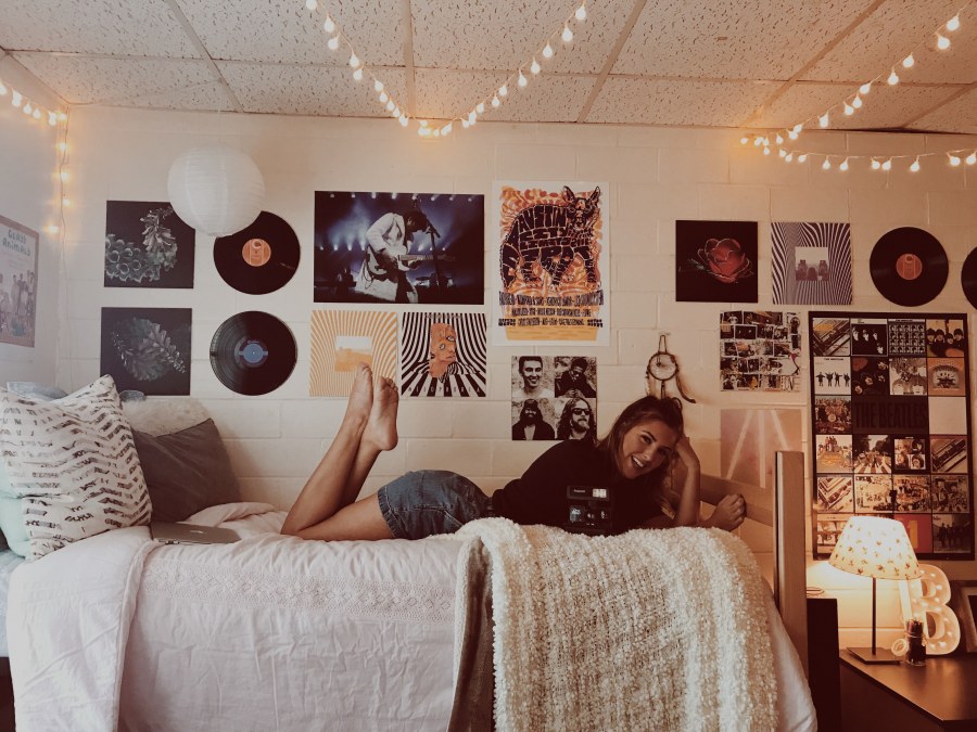 Декор для комнаты подростка ретро