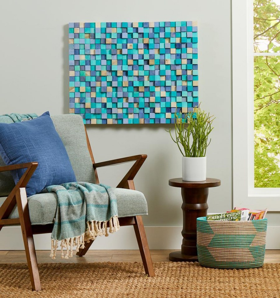 Декоративные украшения на стену