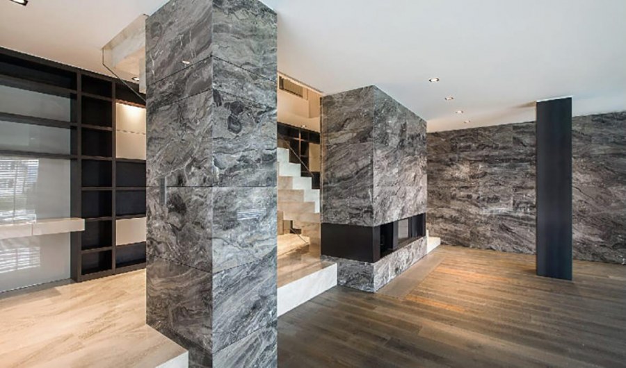 Porcelanosa Calacata Gold