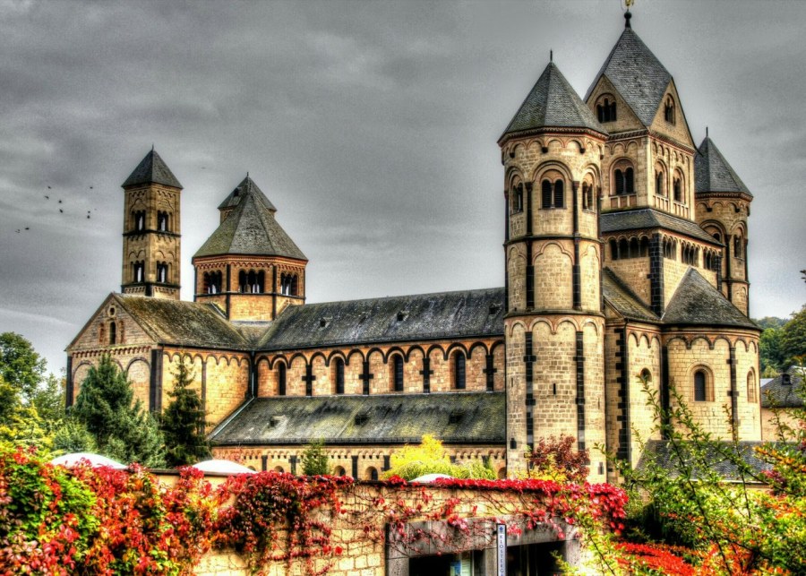 Аббатство Мария Лаах Германия