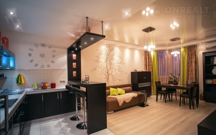 Кухня-гостиная с барной стойкой