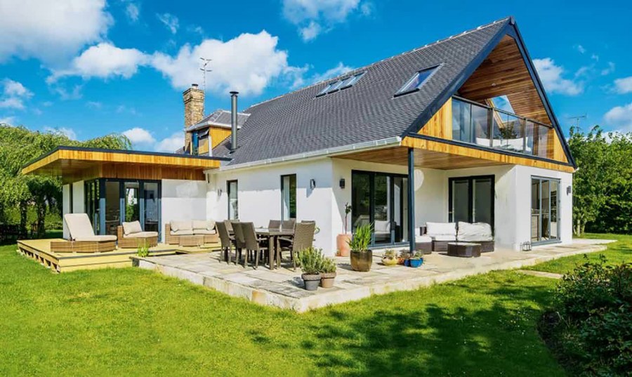 Панорамное остекление мансарды