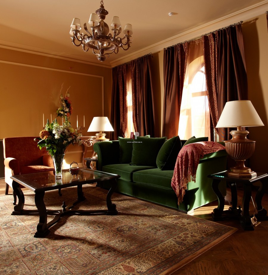 Гостиная в бордово зеленых тонах