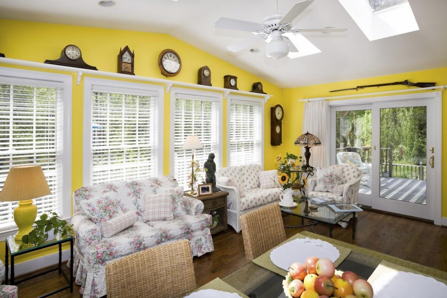 Интерьер холодных желтых тонах в тонах