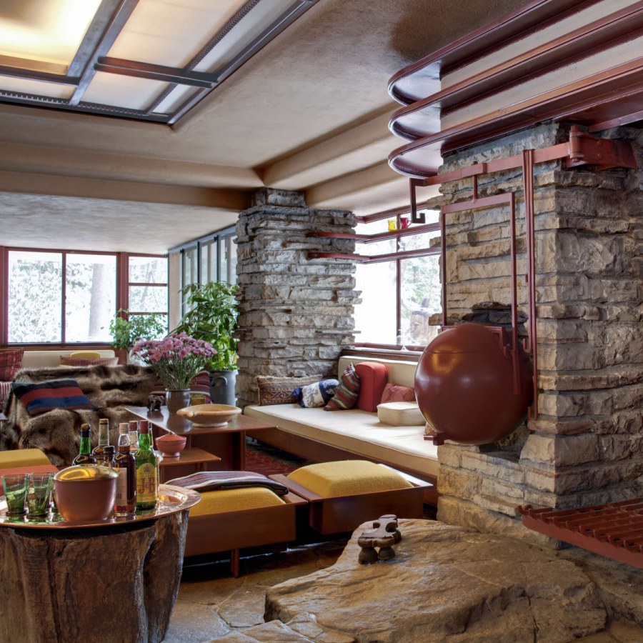 Фрэнк Ллойд Райт камин