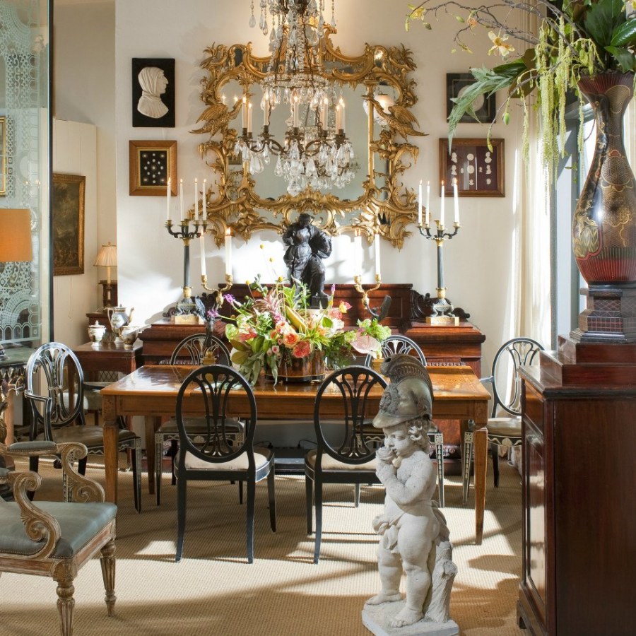 Антиквариат в современном интерьере