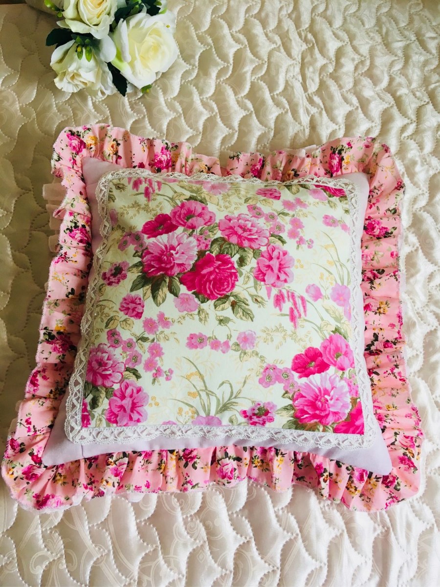 Красивые подушки