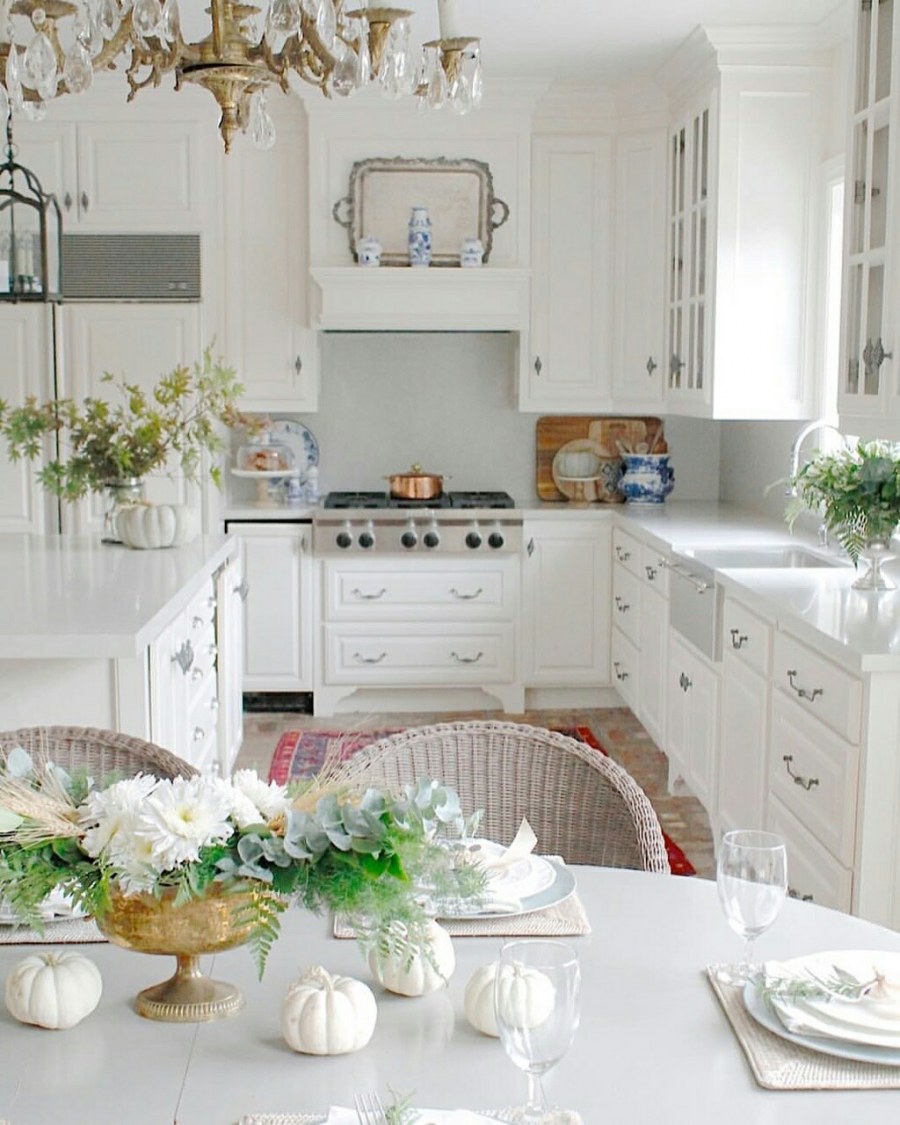 Белая кухня шебби Шик