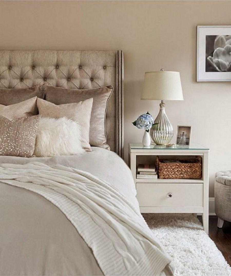 Бежево голубая спальня