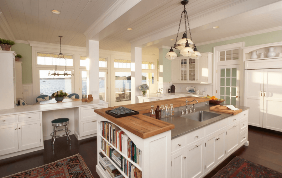 Интерьер кухни с островком