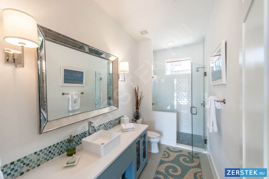 Ванная комната в средиземноморском стиле в частном доме