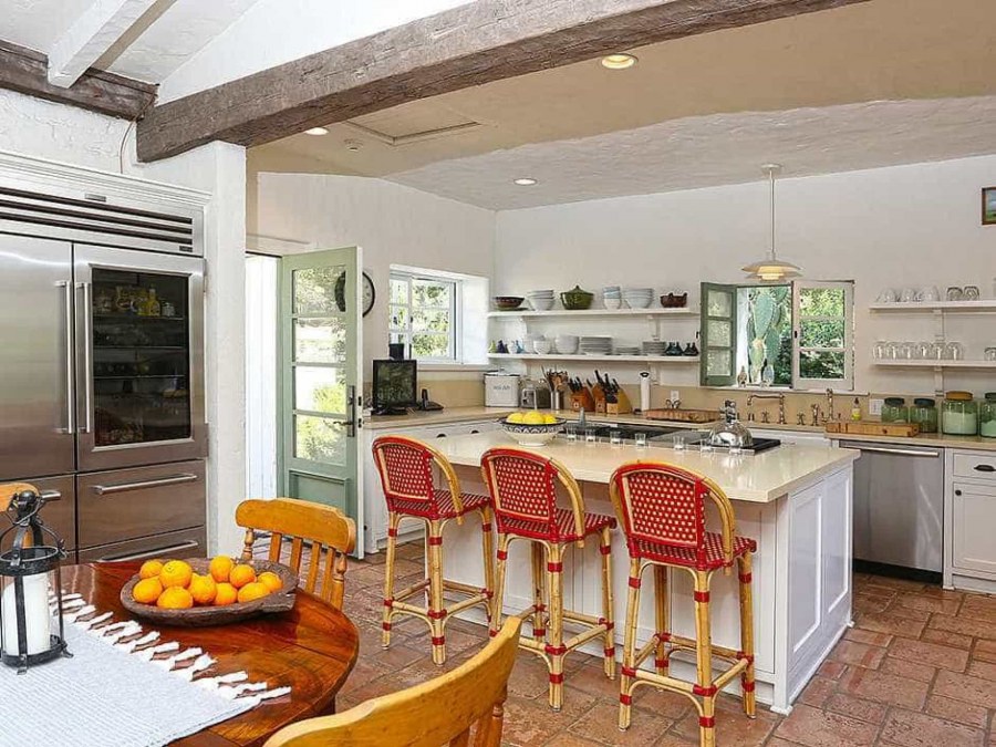 Современный интерьер таунхауса