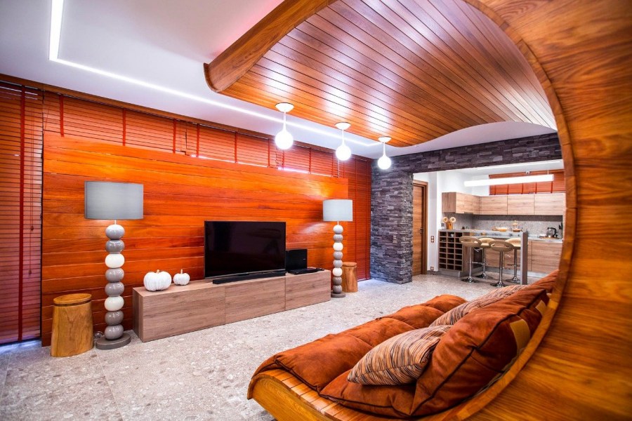 Отделка комнаты под дерево