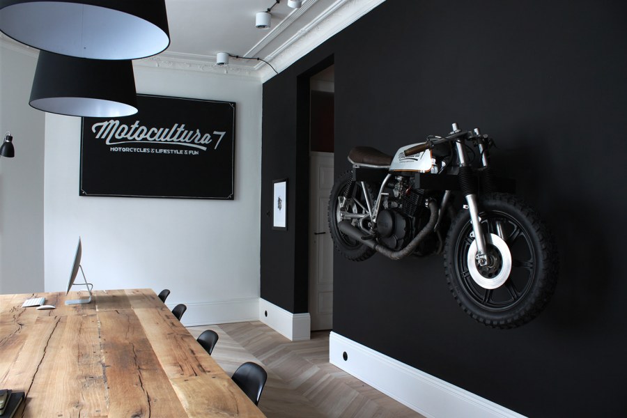 Комната в байкерском стиле