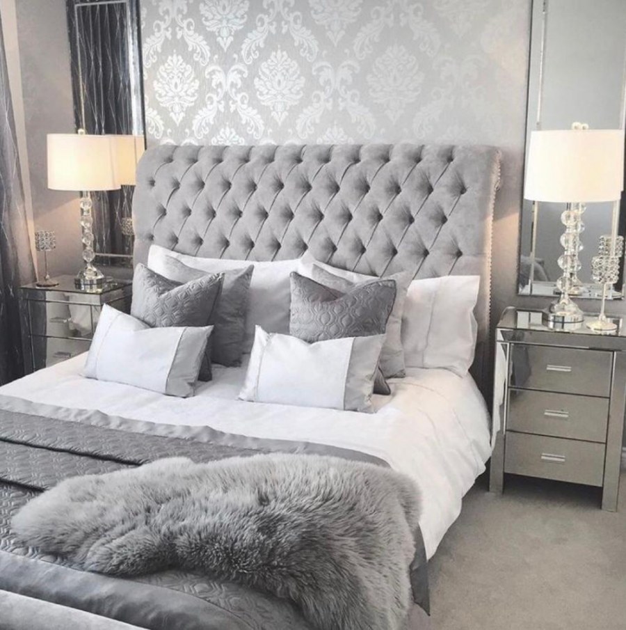 Серо серебрянная спальня