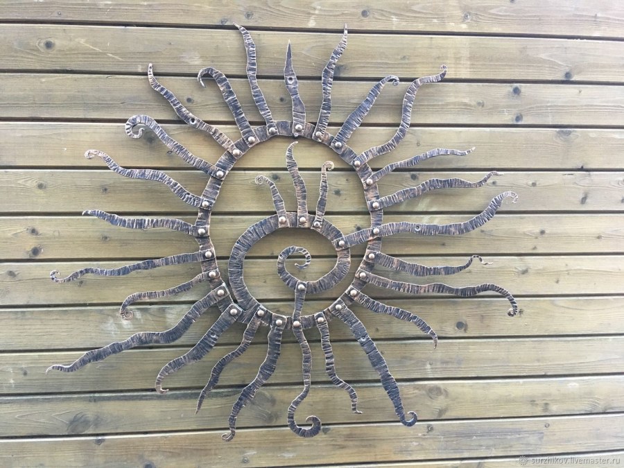 Кованое солнце