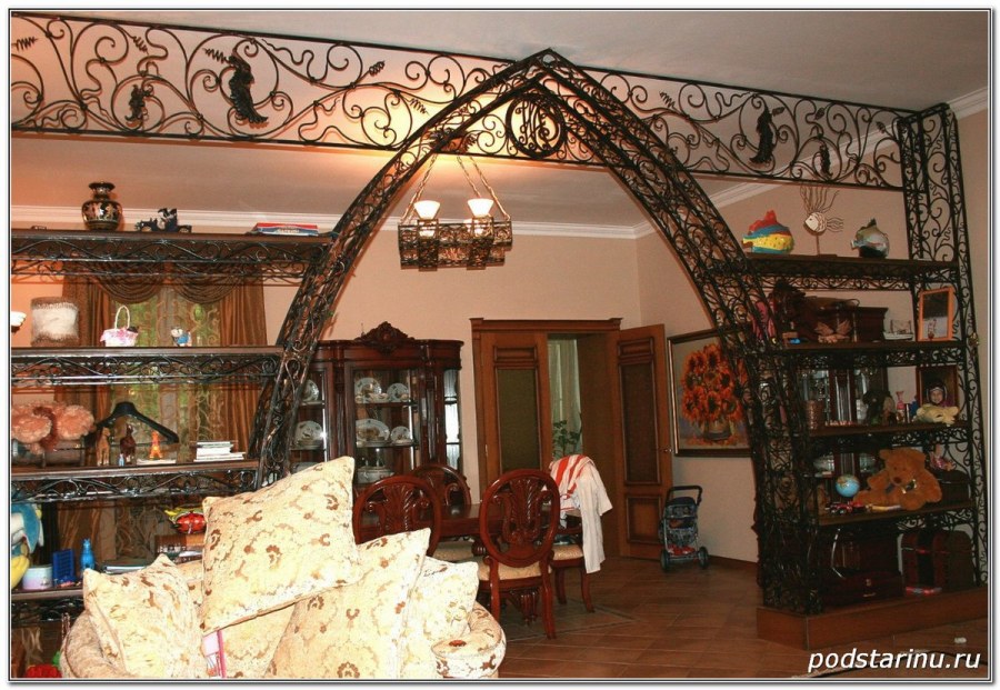 Художественная ковка в интерьере квартиры