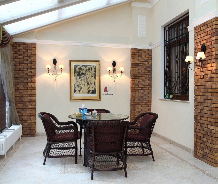 Отделка стен на веранде