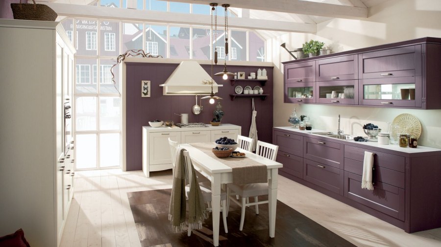 Кухня Veneta cucine фиолетовая