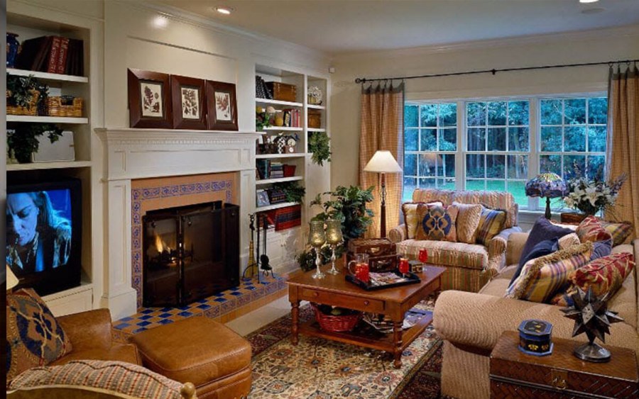 Уютная комната гостиная