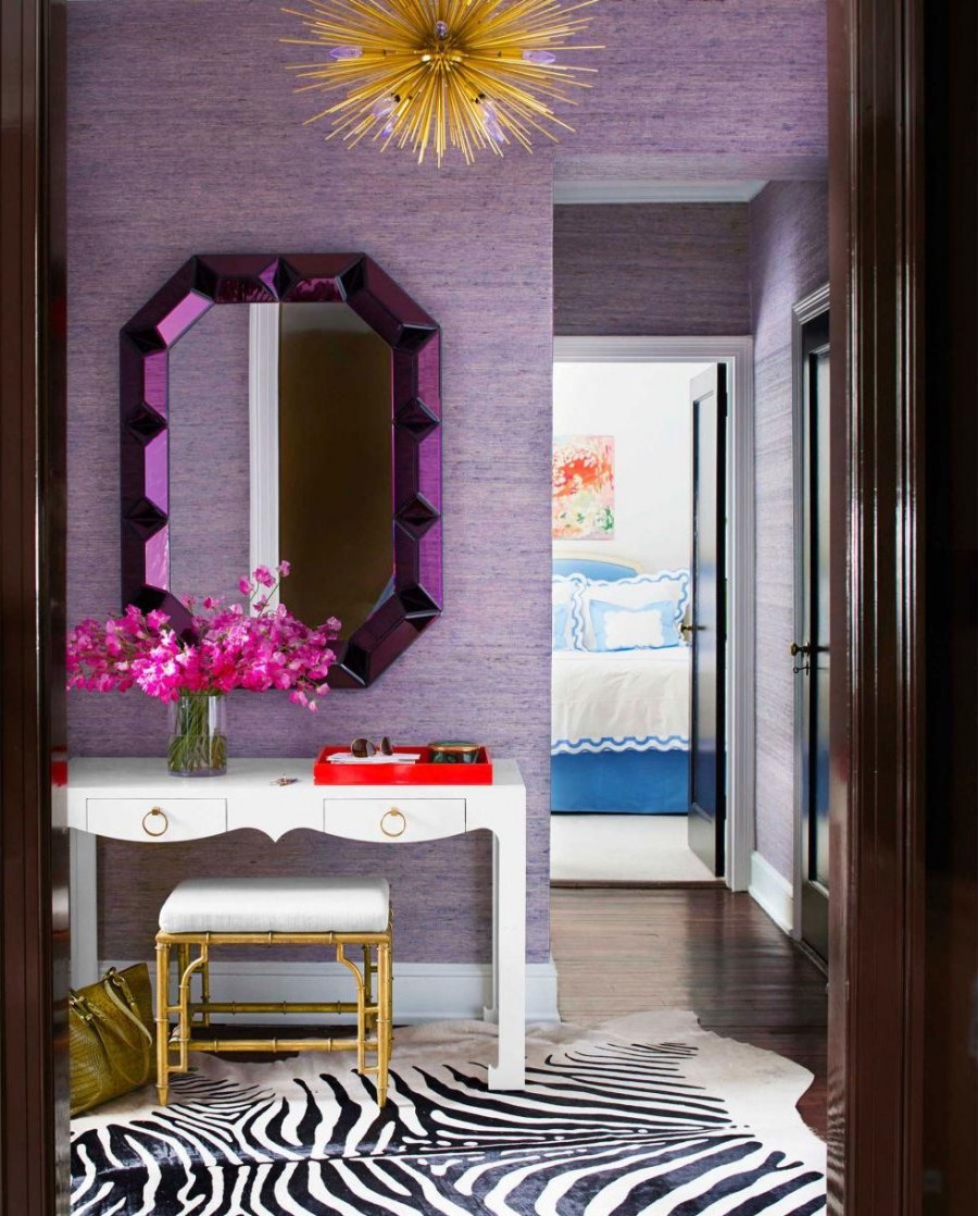 Фиолетовая прихожая