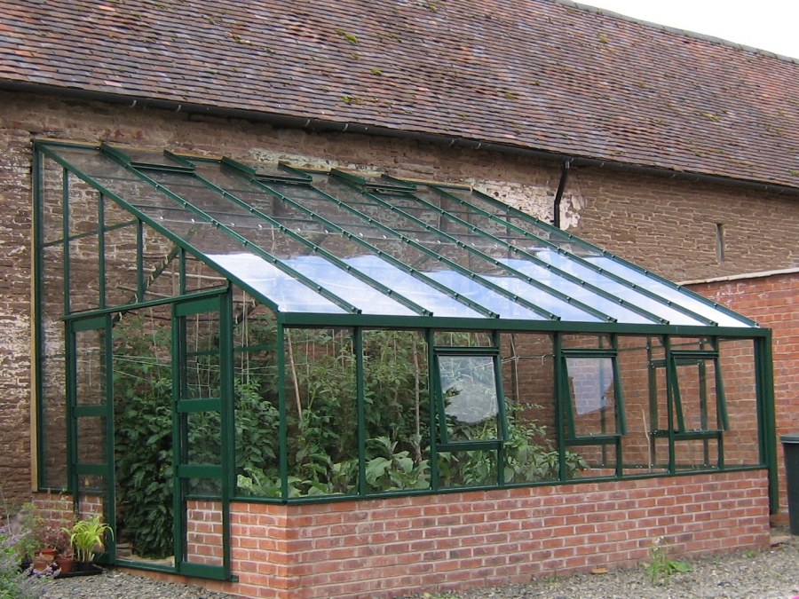 Пристенная теплица 2х4