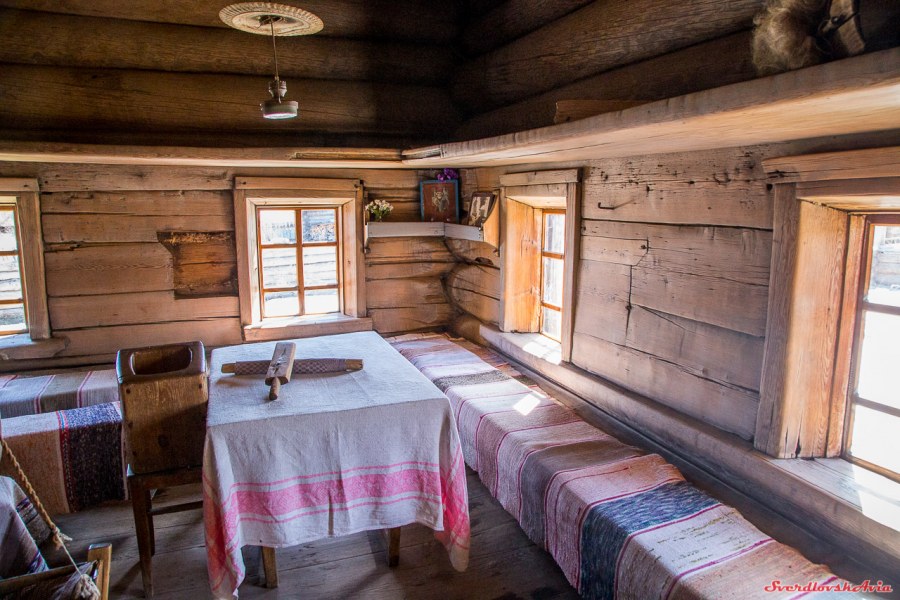 Изба пятистенка интерьер