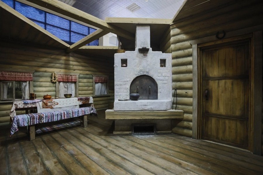 Печка в избе