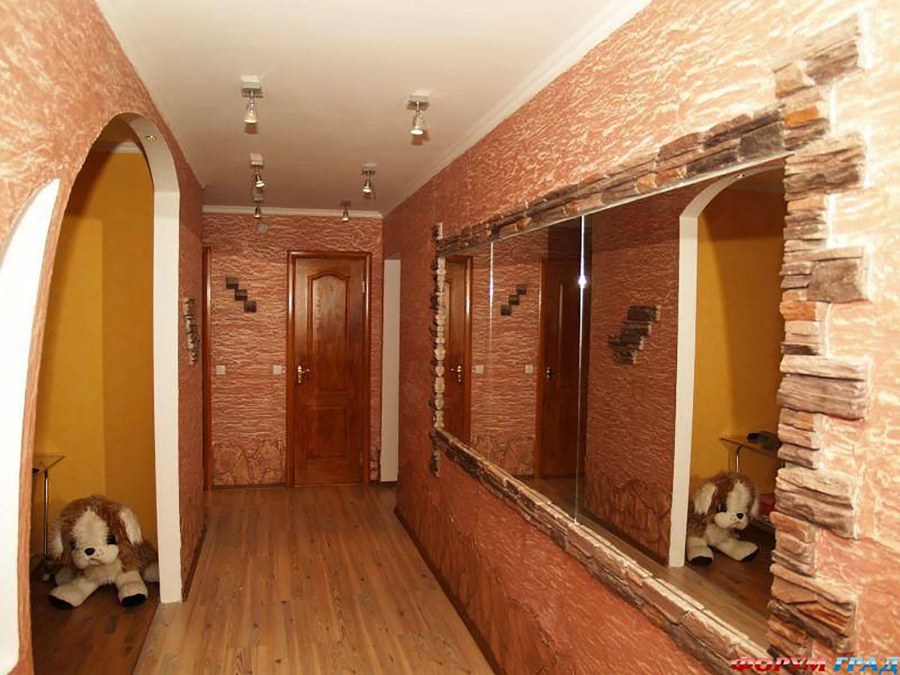 Дешевая отделка прихожей