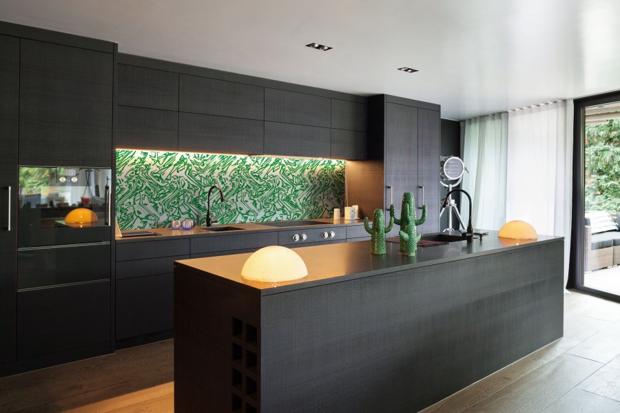 Современные кухни