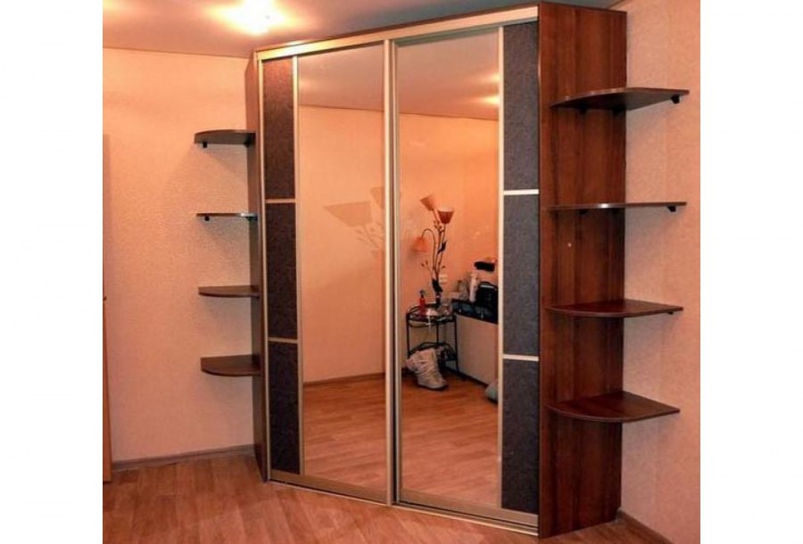 Встроенные угловые шкафы