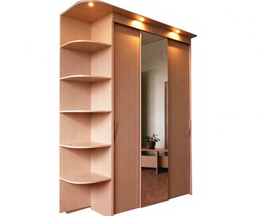 Шкаф купе с угловыми полками