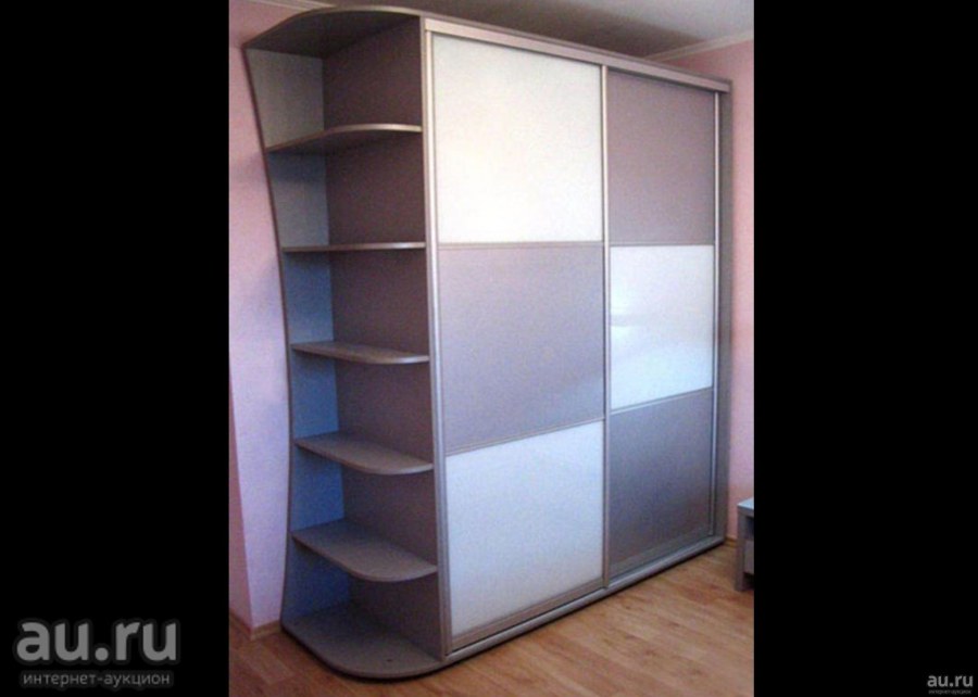 Шкаф сиреневый с полками сбоку