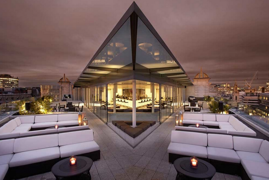 Ресторан на крыше здания