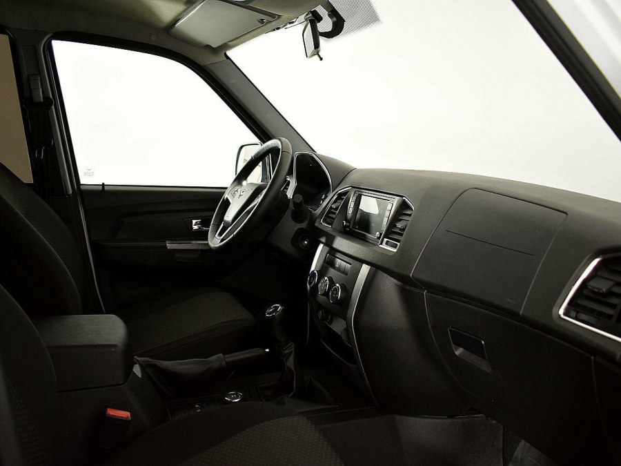 УАЗ Патриот 2016 салон