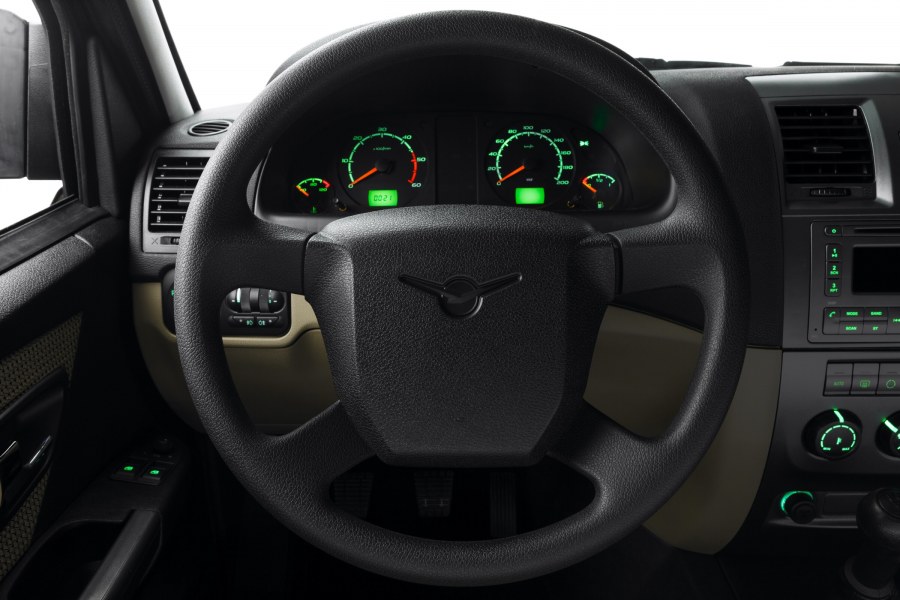 УАЗ Патриот 2014 года салон