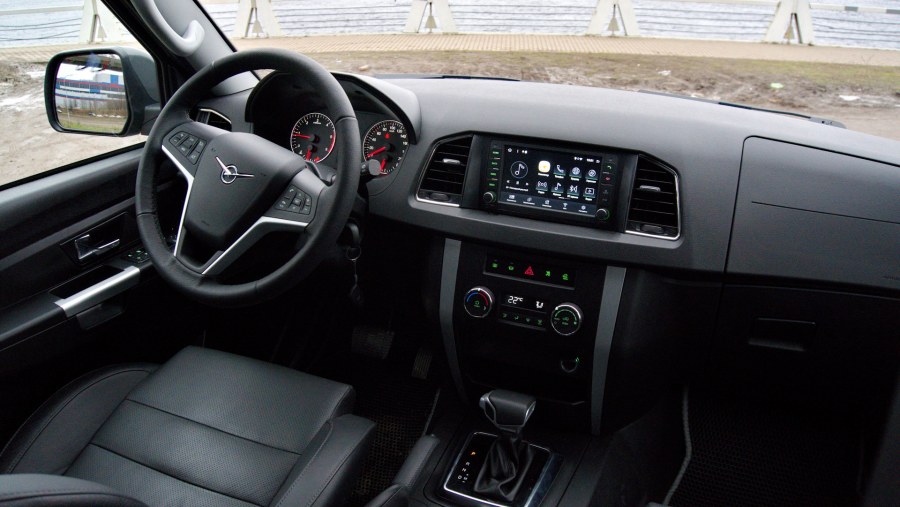 УАЗ Патриот 2020 с АКПП салон