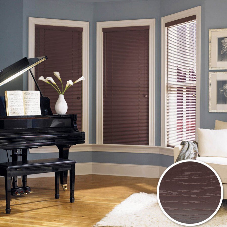 Горизонтальные жалюзи Эскар пластиковые со структурой "под дерево"