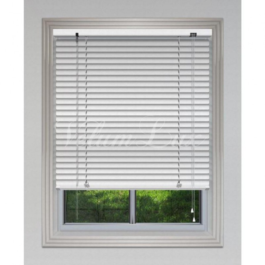 Жалюзи на пластиковые окна