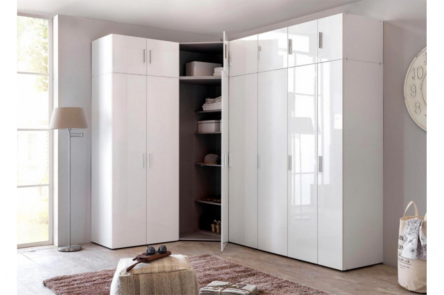 Белый угловой шкаф в спальню