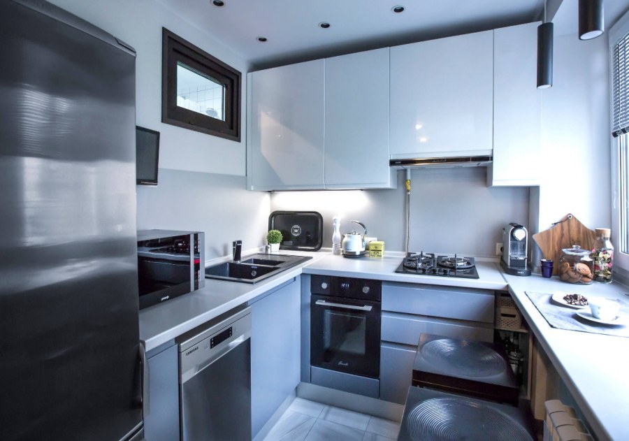 Интерьер маленькой кухни