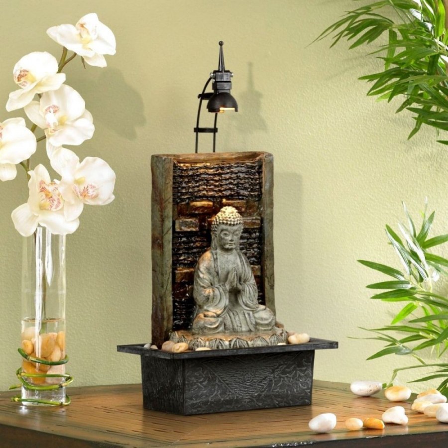 Декоративный фонтан в интерьере