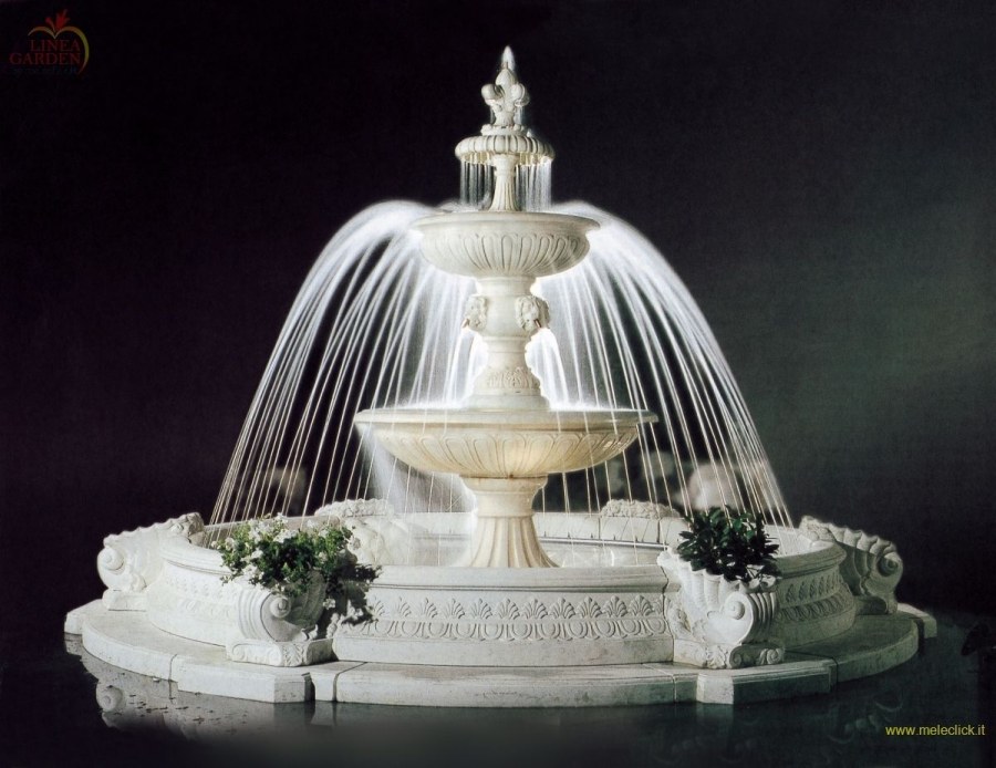 Фонтан ярусный